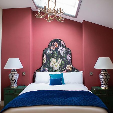 The Wyvill Arms Hotel Leyburn Buitenkant foto